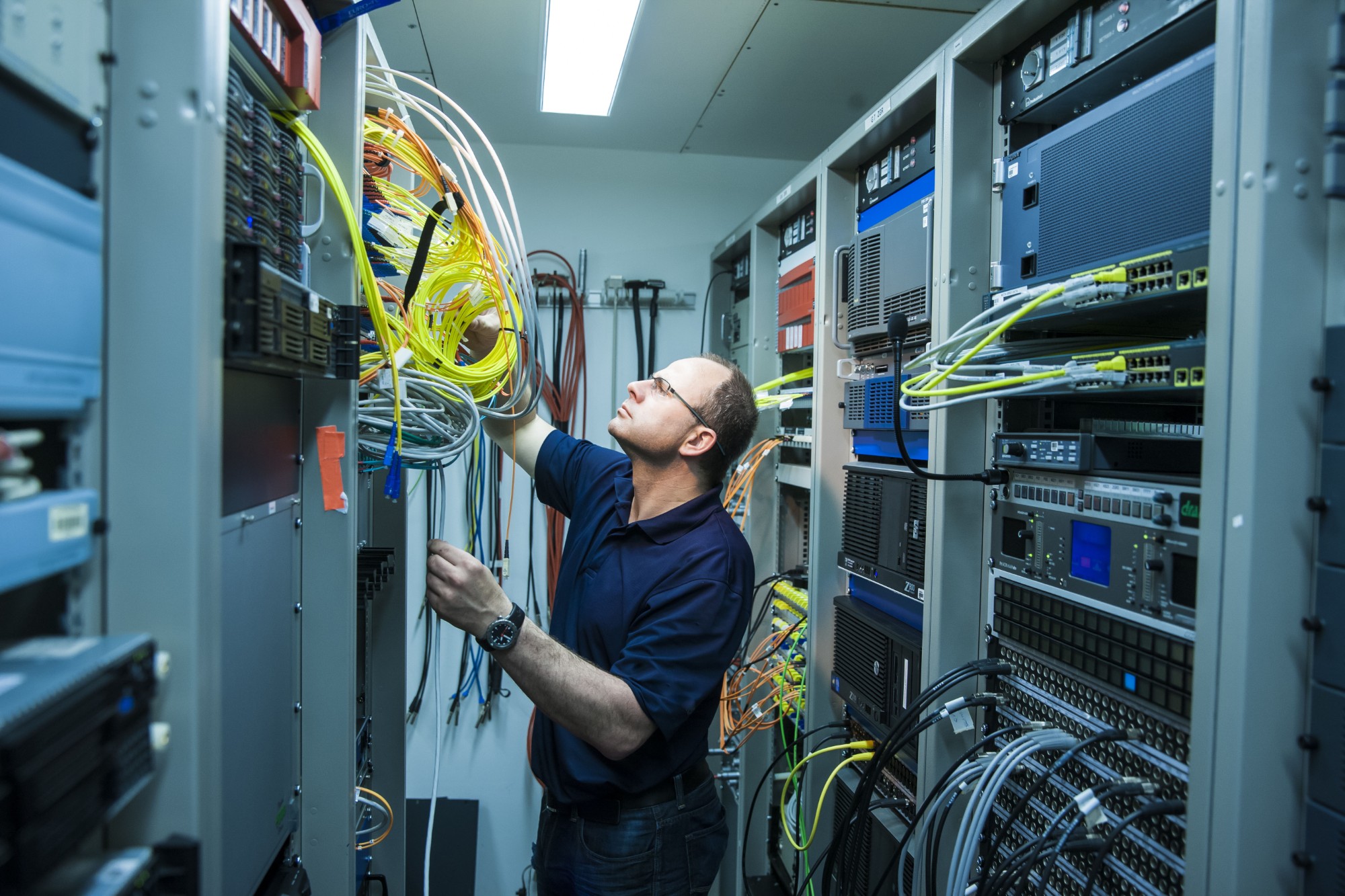 Elektriker bei Elektro Rösler